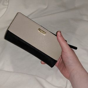 Kate Spade New York wallet